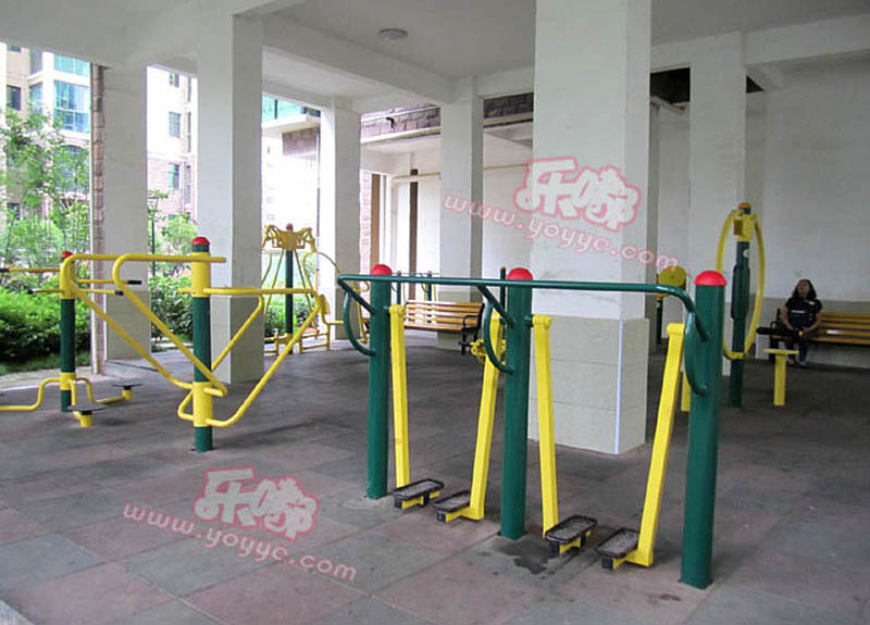 湖南省衡阳市融冠地产小区器材供应工程案例(图3)