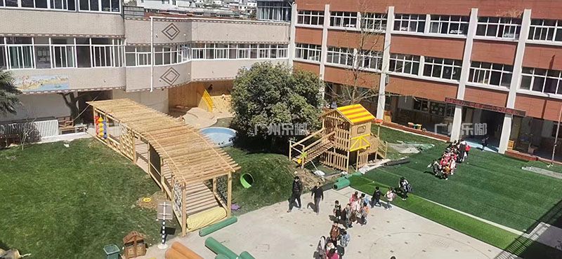 木质非标游乐设备工程案例(图2)