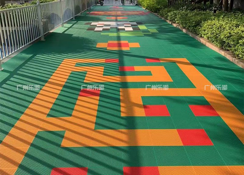  幼儿园悬浮地板铺设案例(图1)
