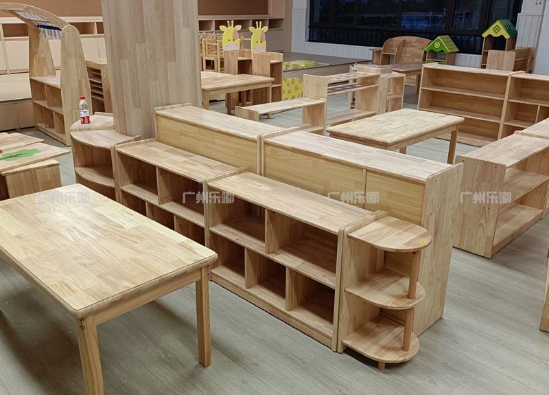 东莞市凤岗幼儿园教室家具工程案例(图3)
